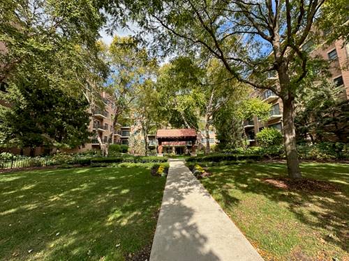 5100 W 96th Unit 232, Oak Lawn, IL 60453