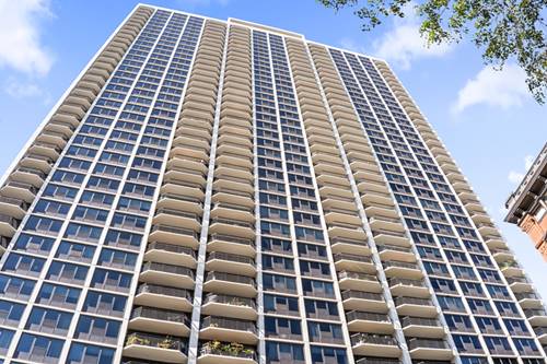 1560 N Sandburg Unit 703J, Chicago, IL 60610