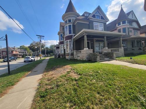 142 S Lincoln, Aurora, IL 60505