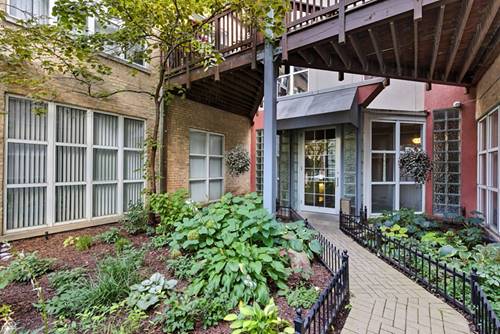 525 N Ada Unit 43, Chicago, IL 60642