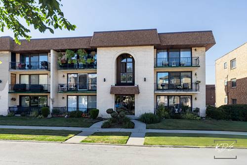 10336 S Keating Unit 102, Oak Lawn, IL 60453