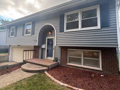 560 S 5th, West Dundee, IL 60118