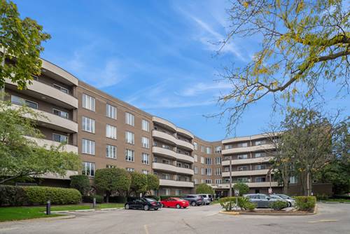 7201 N Lincoln Unit 301, Lincolnwood, IL 60712