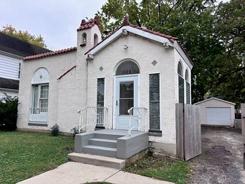 1122 N Ash, Waukegan, IL 60085