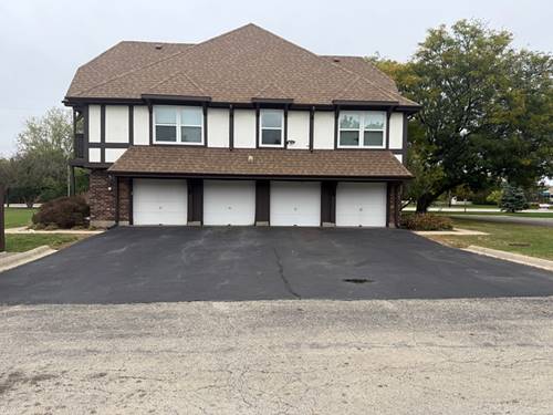 1642 Country Lakes Unit A, Naperville, IL 60563