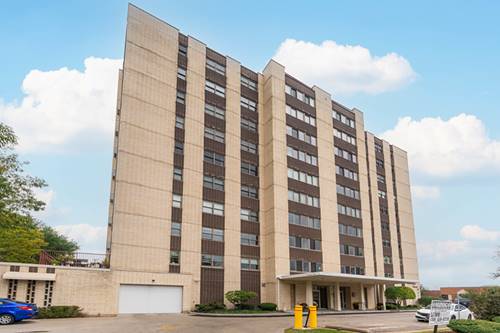 141 N La Grange Unit 601, La Grange, IL 60525