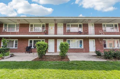 1115 E Algonquin Unit 8, Arlington Heights, IL 60005