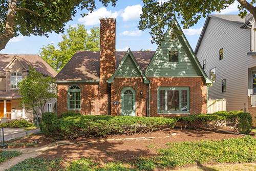 444 S Sleight, Naperville, IL 60540