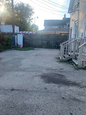 613 Washington, Waukegan, IL 60085