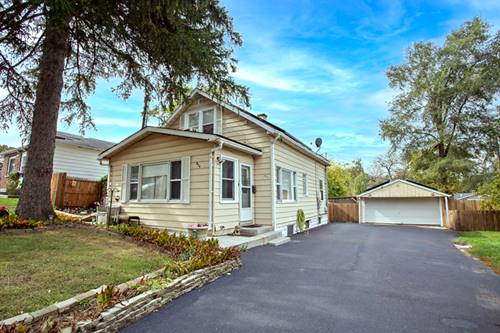 918 N Clarendon, Round Lake Beach, IL 60073