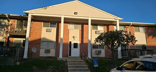680 Marilyn Unit 104, Glendale Heights, IL 60139