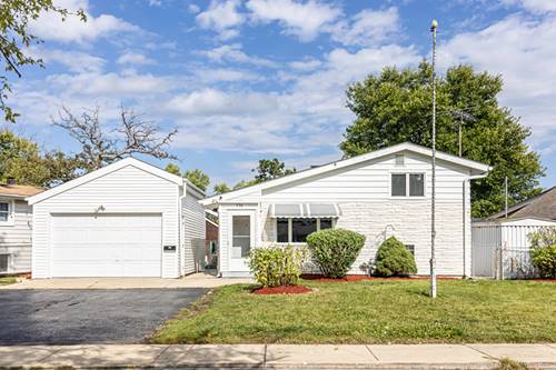 336 Delaware, Carpentersville, IL 60110