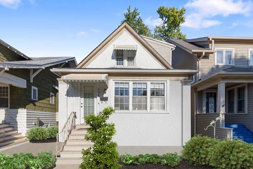 706 S Oak Park, Oak Park, IL 60304