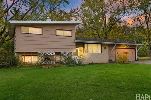 1711 Beechnut, Holiday Hills, IL 60051