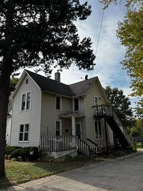 40 S Walkup, Crystal Lake, IL 60014
