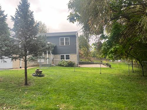 135 Lotus, Lakemoor, IL 60051