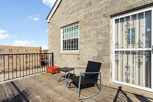 3113 W Warren Unit 401, Chicago, IL 60612