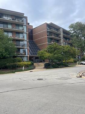 2 S Atrium Unit 203, Elmhurst, IL 60126