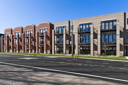 770 E Irving Park Unit 3E, Roselle, IL 60172
