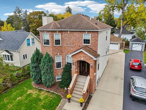 124 Hubbard, Wauconda, IL 60084