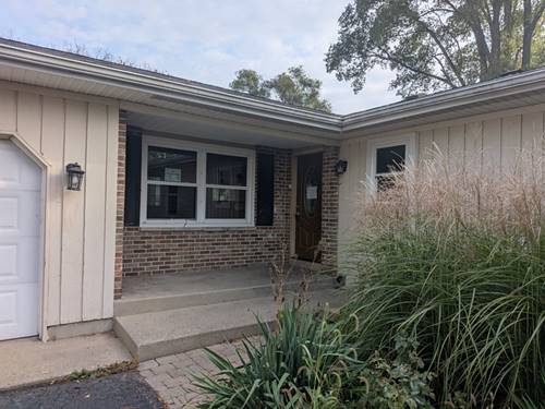 1718 W Lincoln, Mchenry, IL 60051