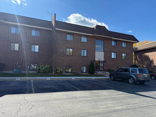201 E Janata Unit 1A, Lombard, IL 60148