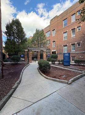622 W Barry Unit 2N, Chicago, IL 60657