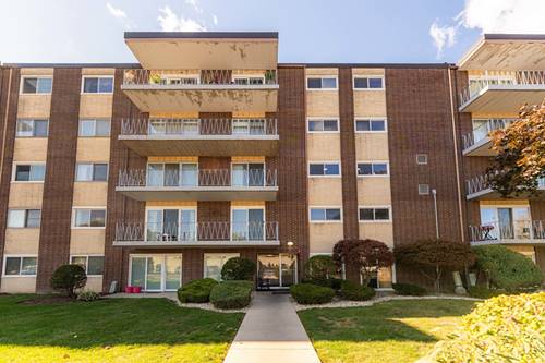 2900 Maple Unit 13D, Downers Grove, IL 60515