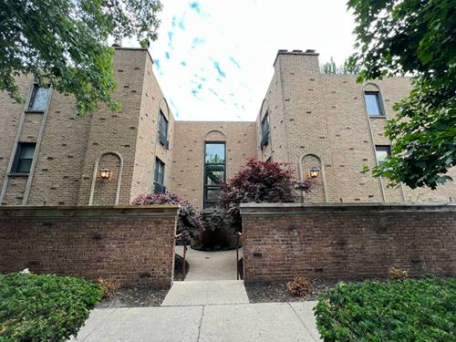 455 W Grant Unit 10, Chicago, IL 60614