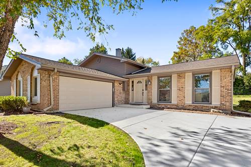 7S610 Lynn, Naperville, IL 60540