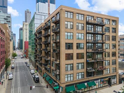 625 W Jackson Unit 411, Chicago, IL 60661