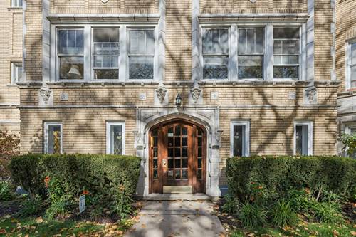 822 Washington Unit 3, Oak Park, IL 60302