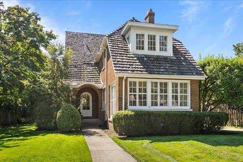 27 Logan, Golf, IL 60029