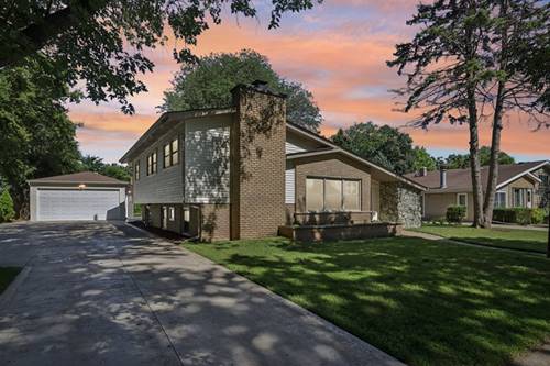 195 7th, Wheeling, IL 60090