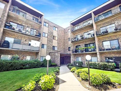 725 W Huntington Commons Unit 416, Mount Prospect, IL 60056