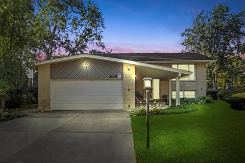 2005 E Wintergreen, Mount Prospect, IL 60056