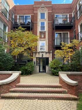 3707 N Kenneth Unit 216, Chicago, IL 60641