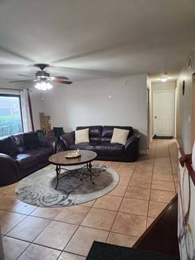 717 Tipperary Unit 1C, Schaumburg, IL 60193