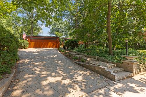 625 Midway Park, Glen Ellyn, IL 60137