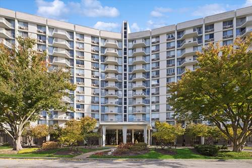 20 N Tower Unit 12L, Oak Brook, IL 60523