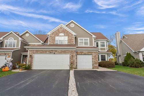 647 Kingsbridge, Carol Stream, IL 60188