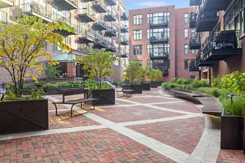333 W Hubbard Unit 502, Chicago, IL 60654