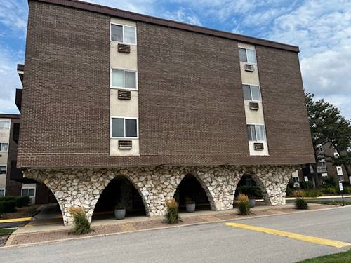 1301 S Finley Unit 414, Lombard, IL 60148