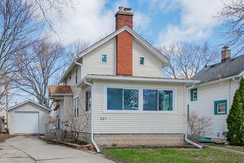 221 Elm, Batavia, IL 60510