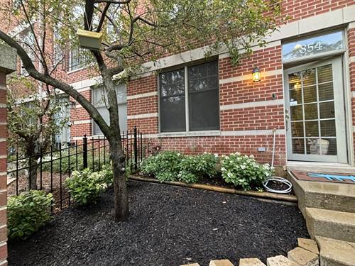 854 N Ogden, Chicago, IL 60642