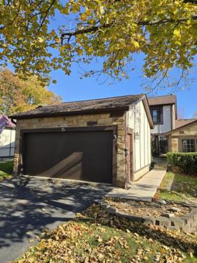 15 White Oak, St. Charles, IL 60174