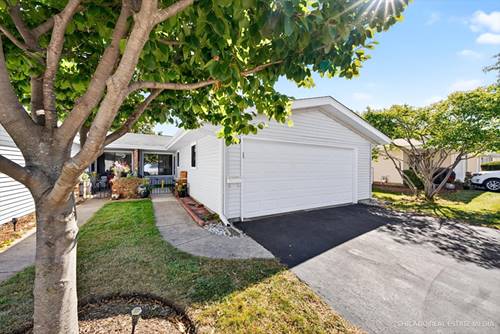 1069 Mohegan, Schaumburg, IL 60193