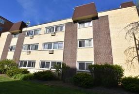 677 S River Unit 2D, Des Plaines, IL 60016