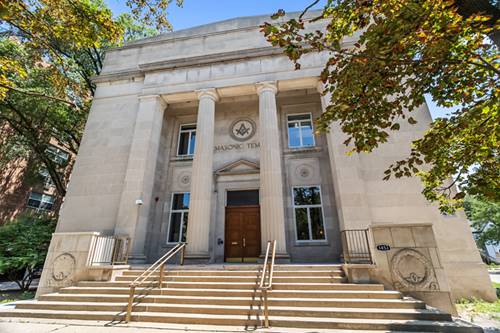 1453 Maple Unit 201, Evanston, IL 60201