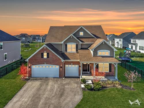 1828 Coralito, Elgin, IL 60124